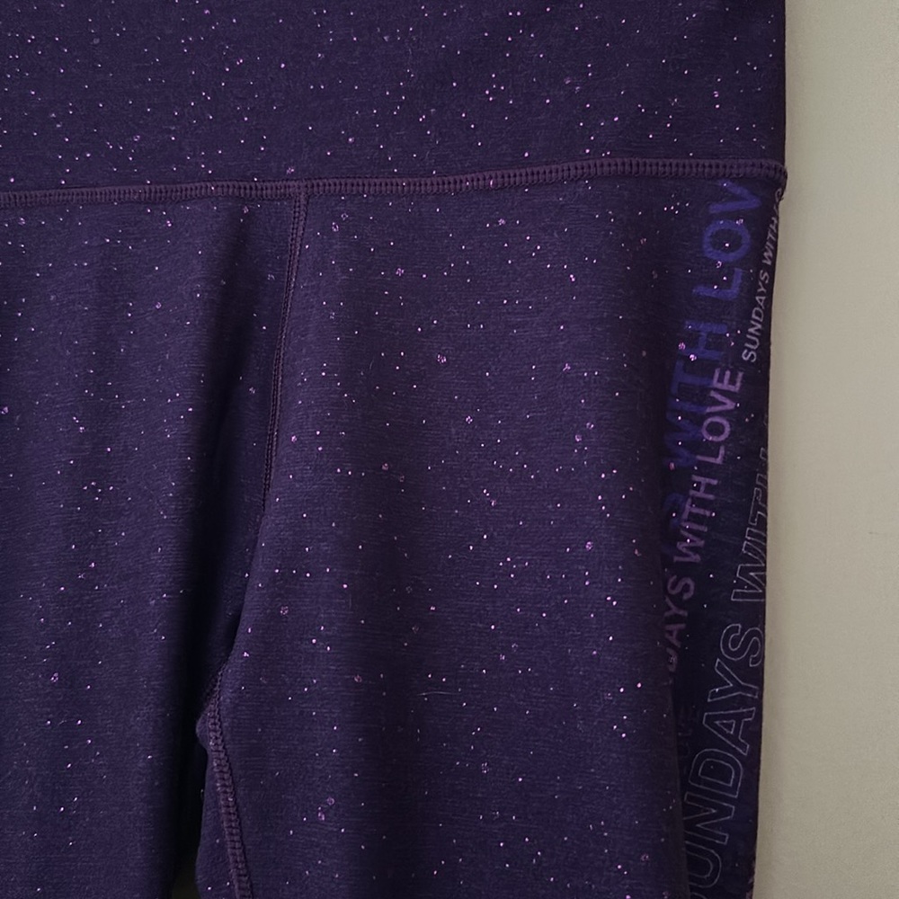 Peloton Leggings “Sundays With Love”